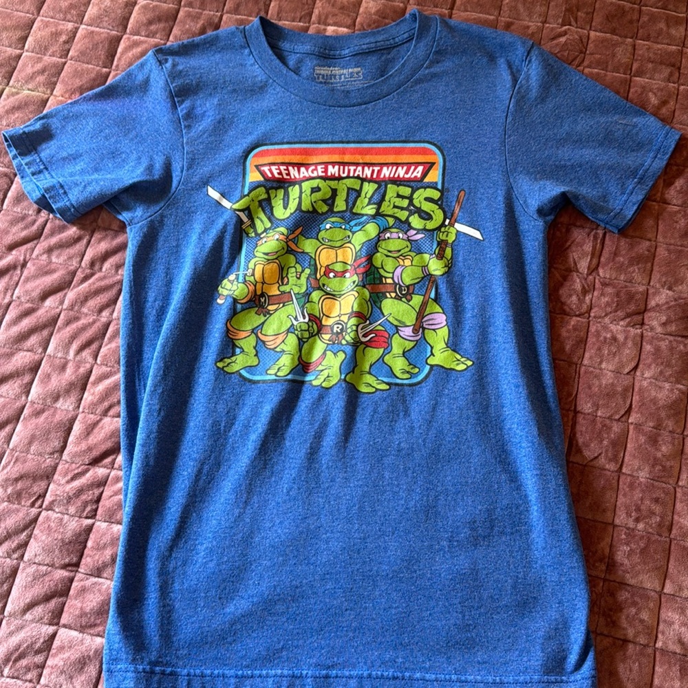 Teenage mutant ninja turtle tshirt adult small